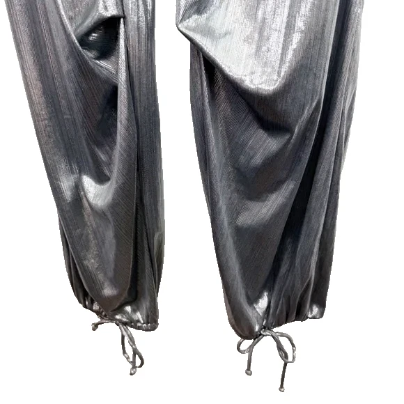 Pantalones Anthropologie Liquid Shine Patachute Plateados Talla XS Foto 3 de 4