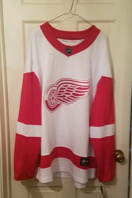 personalized red wings jersey