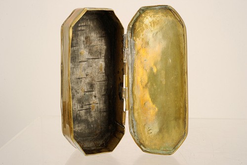 Antique Tobacco Box Made Of Brass - Picture 7 of 8
