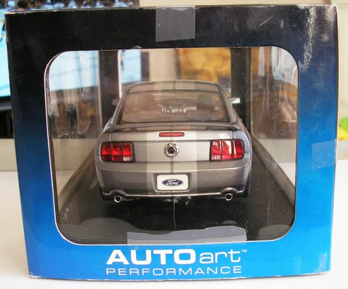 AUTOART - AUTO ART - 2005 FORD MUSTANG GT - 2004 AUTO SHOW VERSION - RARE LE - Bild 7 von 10