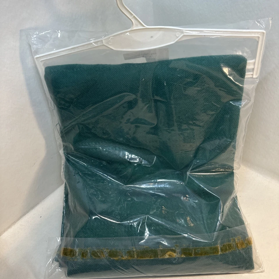 Leisure Arts ANNE CLOTH 45"x58” Wide 18Ct Afghan Polyacrylic Green Fabric-1 1/4” - Image 4 of 4