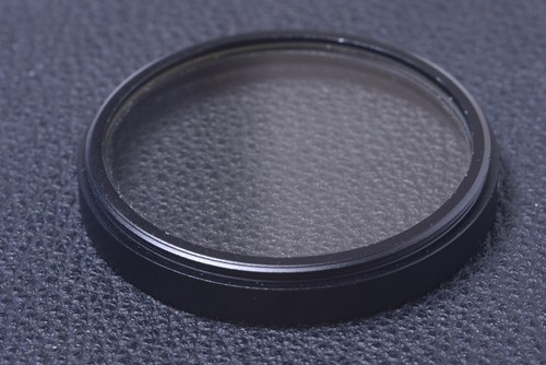 ✅ VIVITAR UV-HAZE 46MM FILTER GENUINE LENS OR CAMERA SCREW IN W/ KEEPER 99-3 - Picture 2 of 2