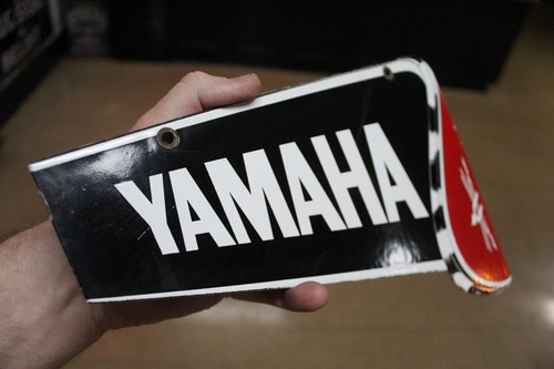 RARE YAMAHA SNOWMOBILE DEALER PORCELAIN METAL SIGN GAS OIL WINTER SNOW SKI RACE - Picture 5 of 11