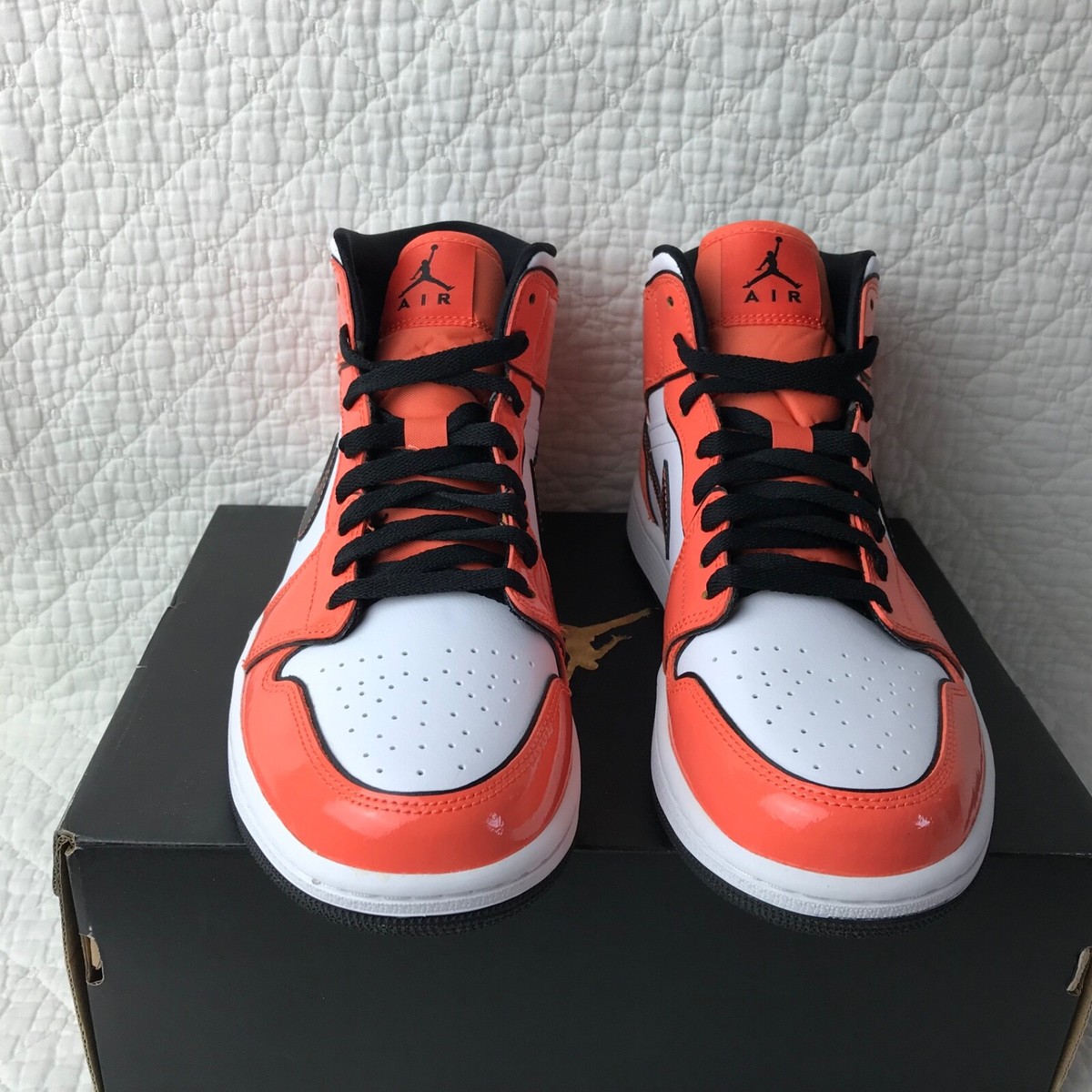 Nike Air Jordan 1 Mid SE Sneakers Men's SZ 9 Turf Orange/Black