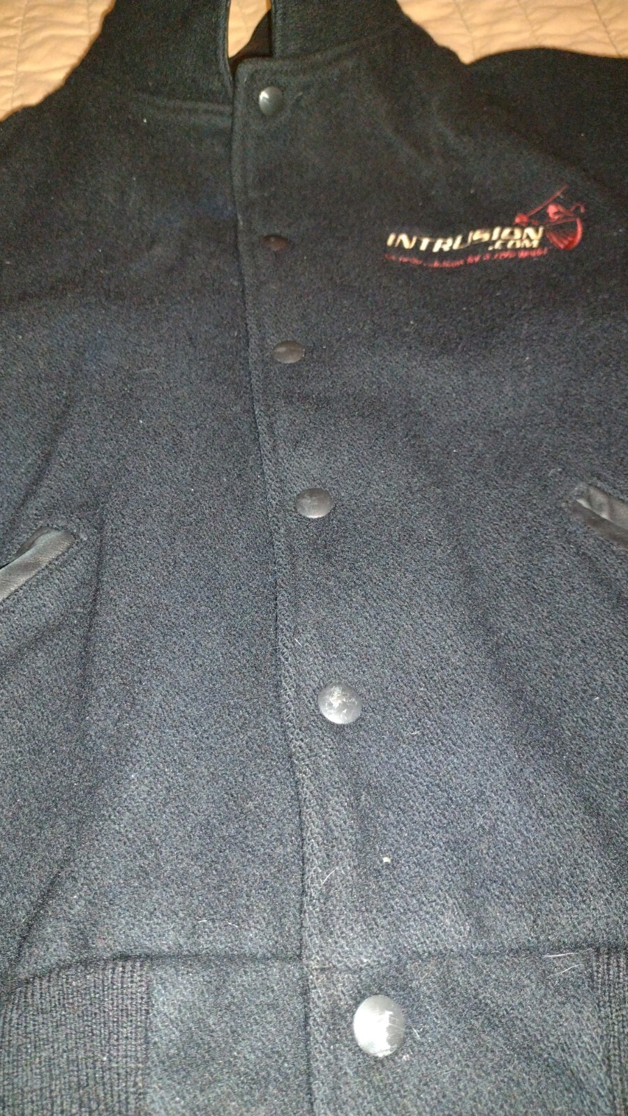 Dehen Jackets Intrusion.Com Security Solutions Bo… - image 2