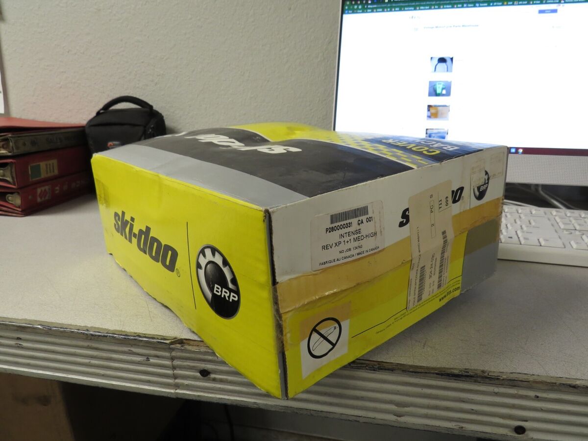 NOS Ski Doo Black & Grey Intense Snowmobile Cover REV XP GSX NOS Ski Doo Black & Grey Intense Snowmobile Cover REV XP GSX