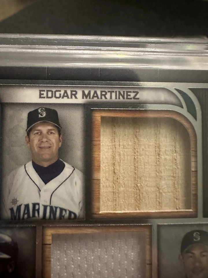 2023 Topps Museum Quad Relics Ken Griffey Jr, Ichiro Suzuki, Julio Rodríguez/99 Foto 3 de 4