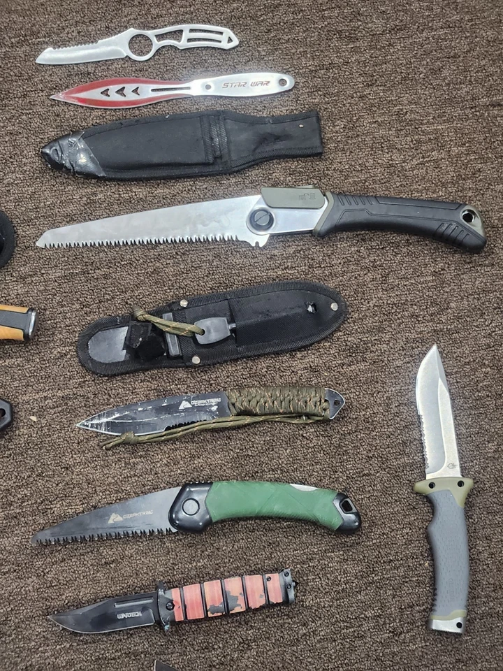 Lote de cuchillos #1 Ozark Trail Remington Gerber Wartech Camillus Elitedge usados bonitos Foto 3 de 4