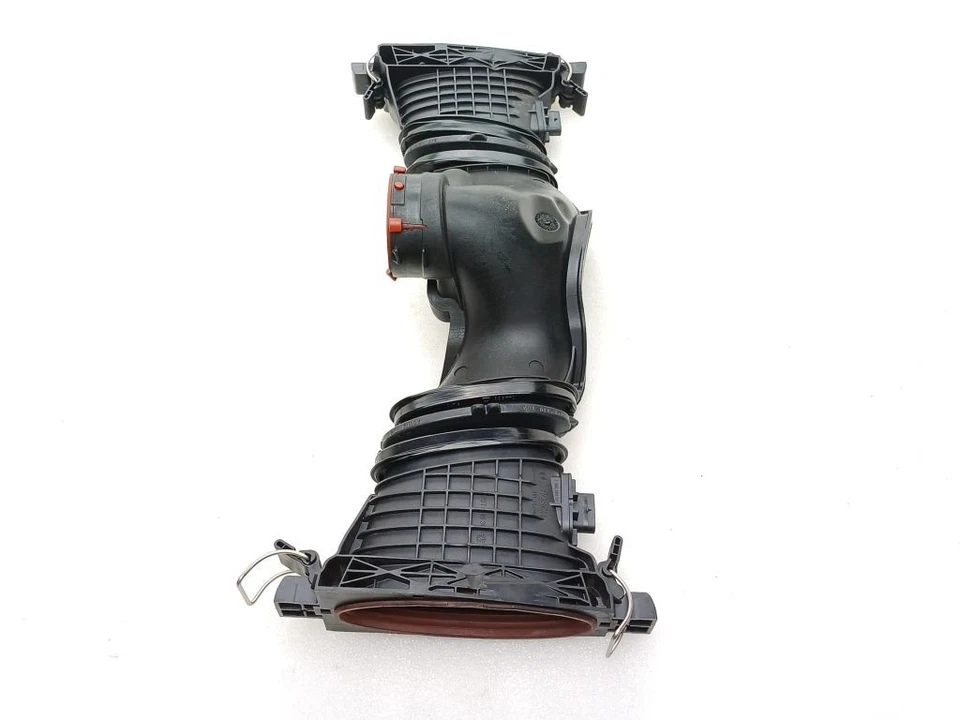 Sensore misuratore portata aria massa MAF MERCEDES-BENZ GLE (W166 - C292) 2017 Diesel - Immagine 3 di 4