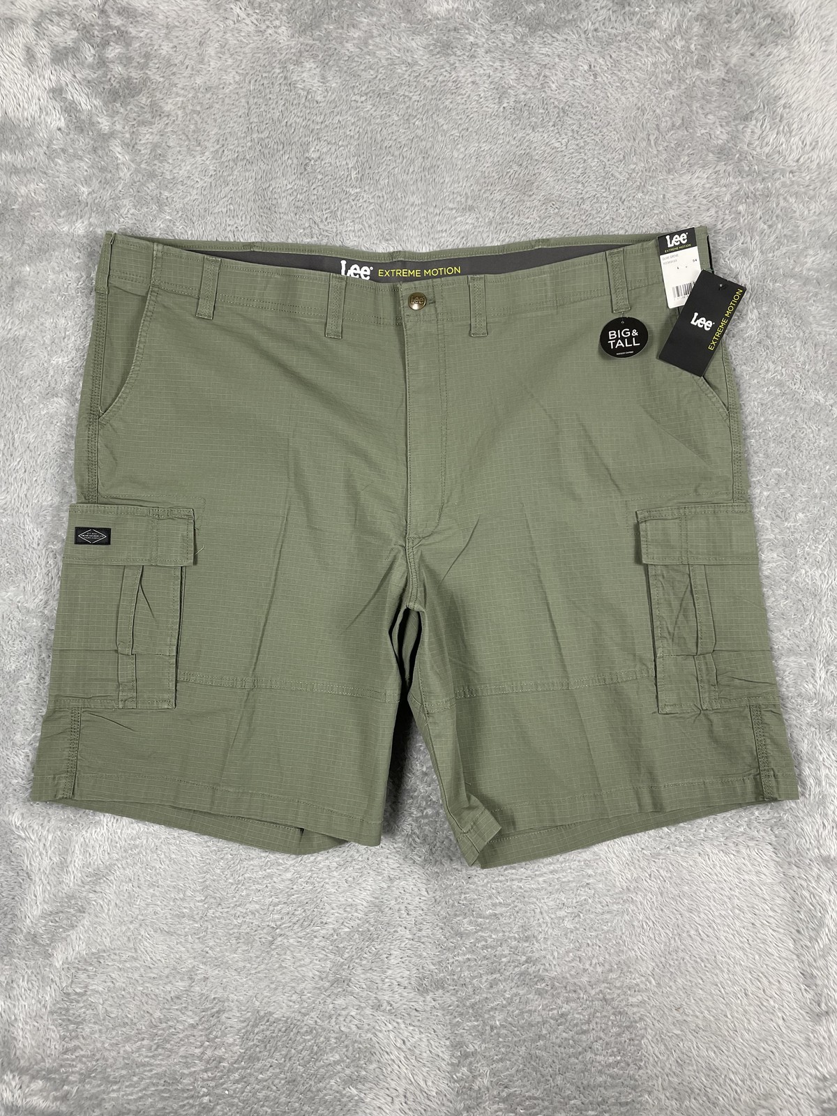 Lee Extreme Motion Cargo Shorts Mens 54 Olive Green Big & Tall Relaxed Ripstop