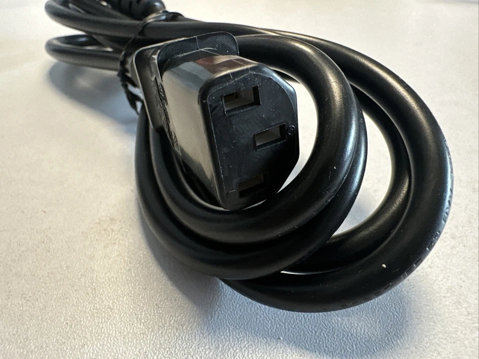 5 + 1 Stk Stromkabel Schweiz Netzstecker Typ J auf Kaltgerätebuchse C13 - Bild 4 von 4