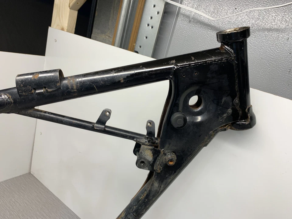 Chasis de cuadro 79 Suzuki PE175 PE 175 1979 Foto 2 de 4