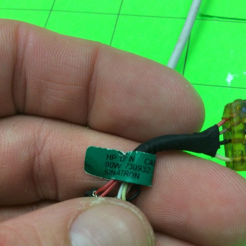 Computadora portátil HP 15-F233WM conector de puerto de alimentación de CC 730932-SD1 - Imagen 2 de 5