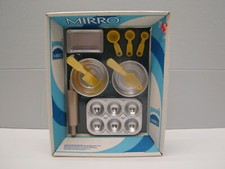 VINTAGE MIRRO CHILTON-GLOBE 10 PIECE TOY KITCHENWARE PLAY SET NEW