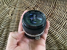 Nikon Ai Nikkor 28mm f/3.5 Manual Focus Lens Smooth Focus
