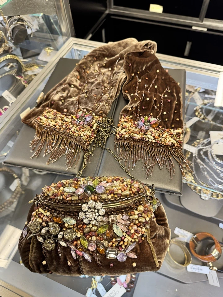 VTG Mary Frances Beaded 100% Silk Velvet Bag  Velvet Crossbody Scarf Set Purse - Image 3 of 4