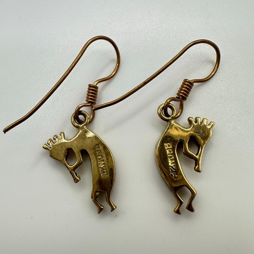 Pendientes Kokopelli con incrustación turquesa ópalo fuego tono bronce nativo americano - Imagen 5 de 7