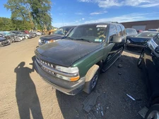 Used Engine Complete Assembly fits: 2001 Chevrolet Tahoe 5.3L VIN T 8th digit Gr