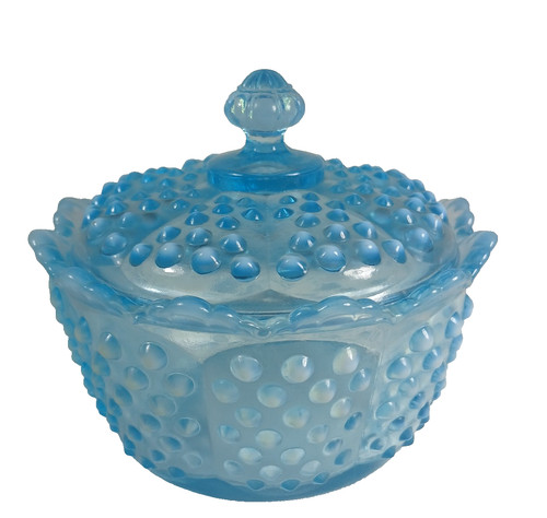 Vtg. FENTON ART GLASS BLUE OPALESCENT HOBNAIL TRINKET/POWDER JAR
