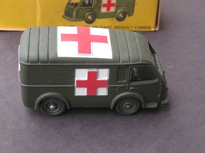 VINTAGE DINKY TOY # 80F AMBULANCE MILITAIRE RENAULT CARRIER
