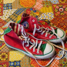 Vintage Converse Shoes Made in USA Red  Green Christmas Holiday Wreath - Size 3