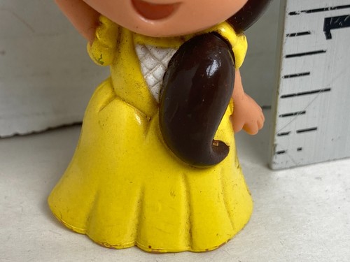 Princess Dora the Explorer 2" Figure Figurine 2004 Mattel Viacom - Picture 3 of 8