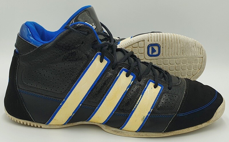 adidas commander shoes