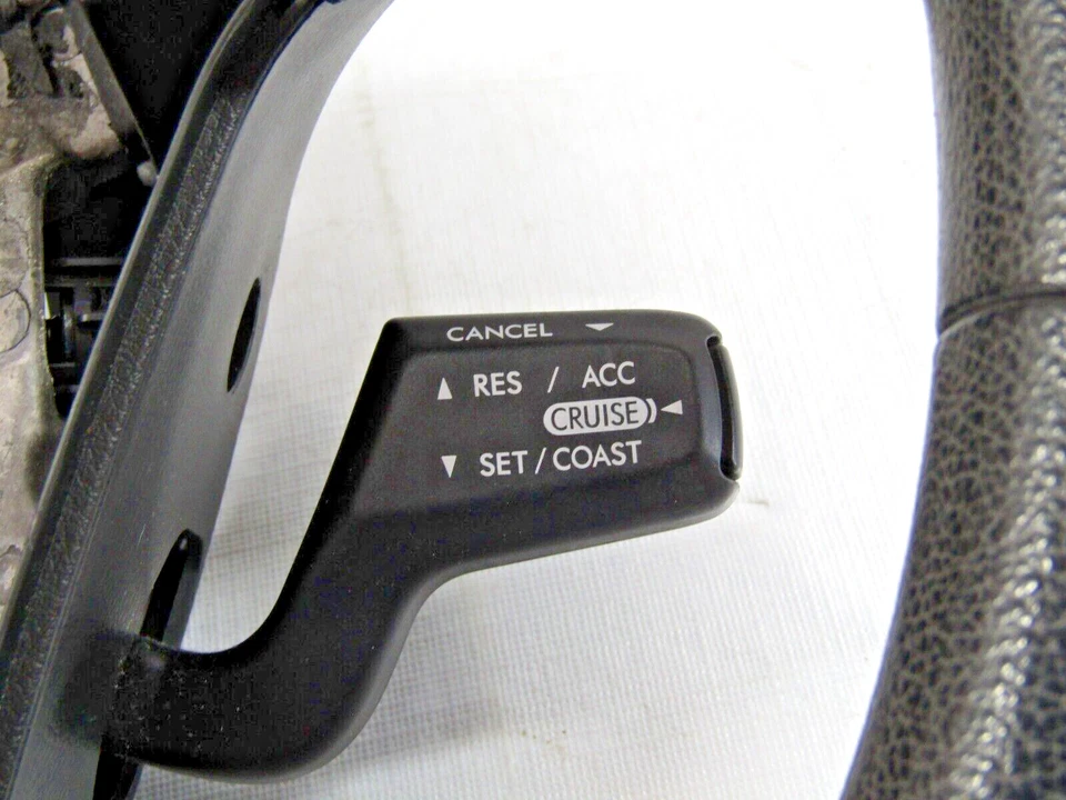 Volante Subaru Impreza 2005-2007 con control de crucero vinilo negro OEM Foto 3 de 4