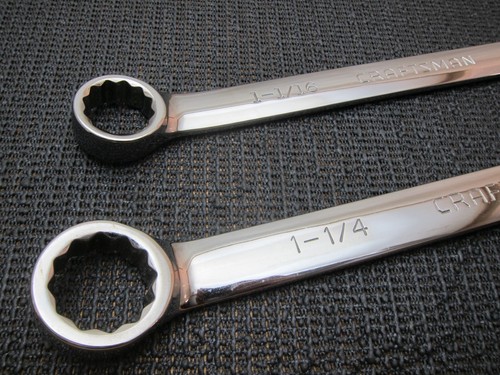 2 LLAVES COMBINADAS PULIDAS ARTESANAS PROFESIONALES ESTADOS UNIDOS. 1-1/16 y 1-1/4". 45950-2 - Imagen 6 de 14