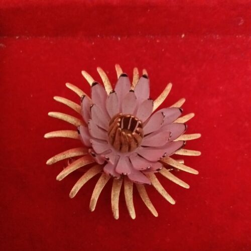 Vintage Emmons Pink Enamel Black Tips Gold Flower… - image 1