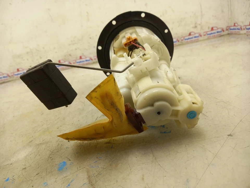 04 05 06 BOMBA DE COMBUSTIBLE SCION XA 1,5 L Foto 3 de 4