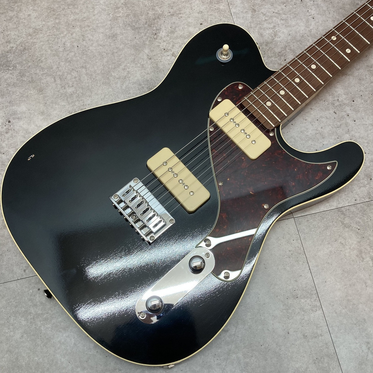 Moon RM-DXII BK/R CR Electric Guitar Good Condition Free Moon RM-DXII BK/R CR Electric Guitar Good Condition Free