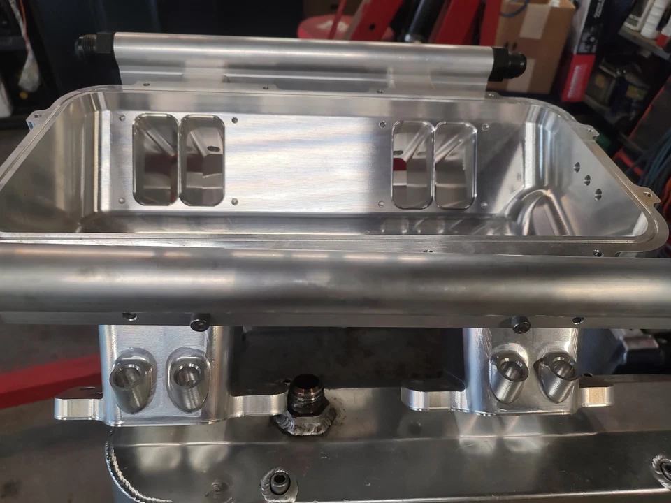 庞蒂亚克定制坯 EFI 进气歧管和 Edelbrock 340+CFM 头 — 第 3/4 张图片