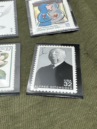 Mixed Lot Of 26 .32c USPS Stamps. Space Discovery, Bright Eyes, Hitchcock, etc - Picture 9 of 18