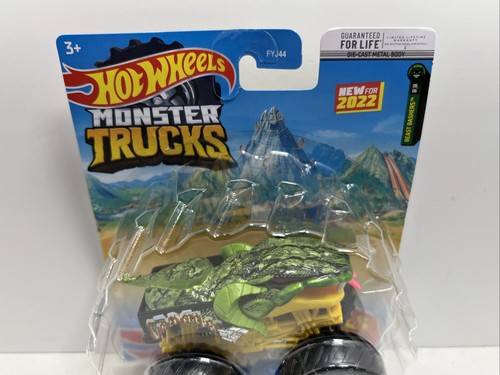 Hot Wheels Monster Trucks 2022 1:64 “Cage Rattler” Paint Error, NEW MUST SEE! - Picture 4 of 10