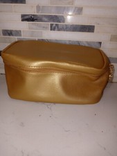 Estee Lauder Gold W Red Linimg Zip Up Cosmetic Bag Logo On Zipper Charms New