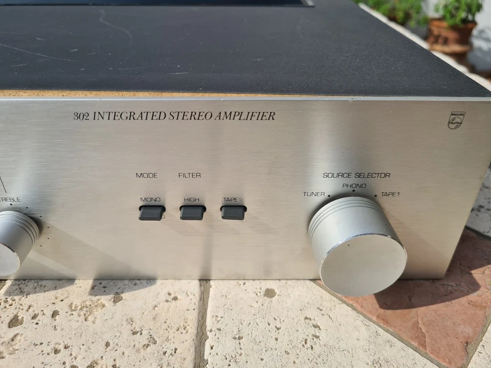 Splendido Amplificatore PHILIPS 302 - Immagine 2 di 4
