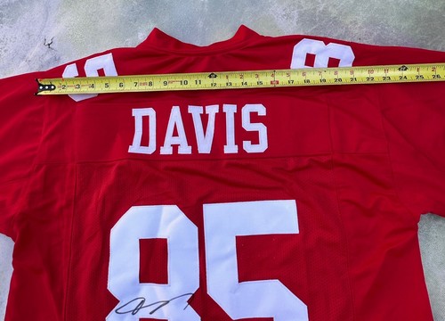 NFL San Francisco 49ers Vernon Davis #85 Signed Jersey Beckett COA. - Picture 9 of 9