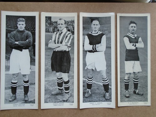 4 1930s FOOTBALLERS TOPICAL TIMES PANEL PORTRAITS - Picture 1 of 2