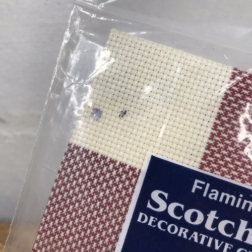 Lot of 6 Flamingo Mills Scotch-Plaid 14 Count Cross Stitch Fabric 15"x15" Cotton - Picture 5 of 5