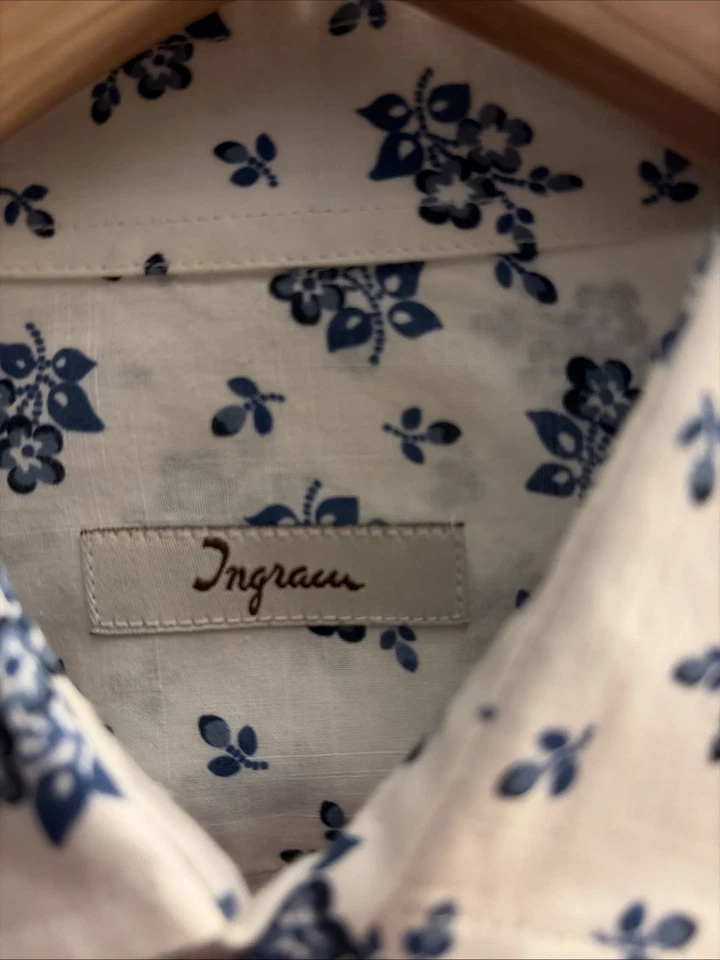 Camisa con botones Ingram para hombre talla grande con estampado floral Foto 3 de 4