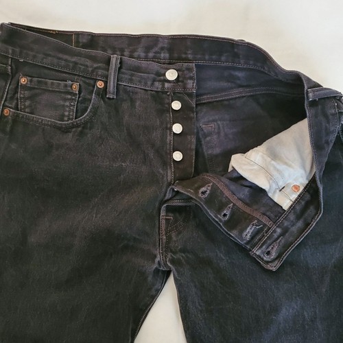 Pantalones de mezclilla negros de corte regular originales 501 de Levi Strauss & Co. para hombre talla W38 L34 - Imagen 5 de 16