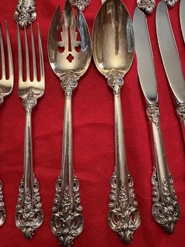 52 Pieces Of Wallace Silversmith Sterling Silver Grande Baroque Pattern