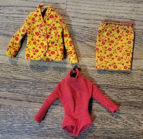 VINTAGE "MATTEL #1688 TRAVEL TOGETHERS" SKIRT/JACKET/PLUS SHIRT NR