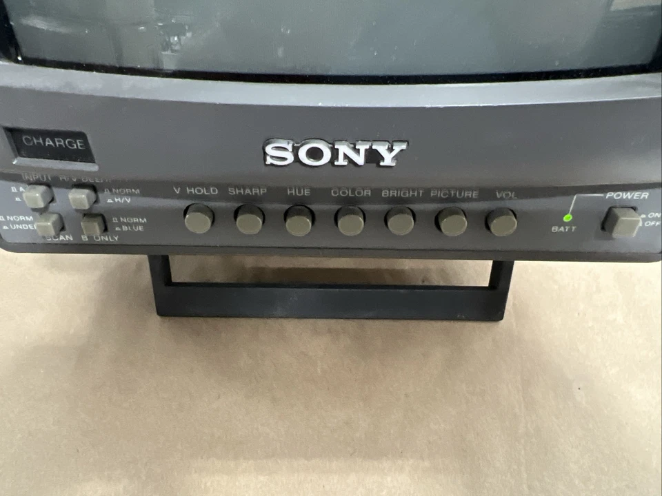 Sony PVM-8020 Trinitron Color Video Monitor- 8" Screen w/ Power Cord - Tested X3 - Image 2 of 4