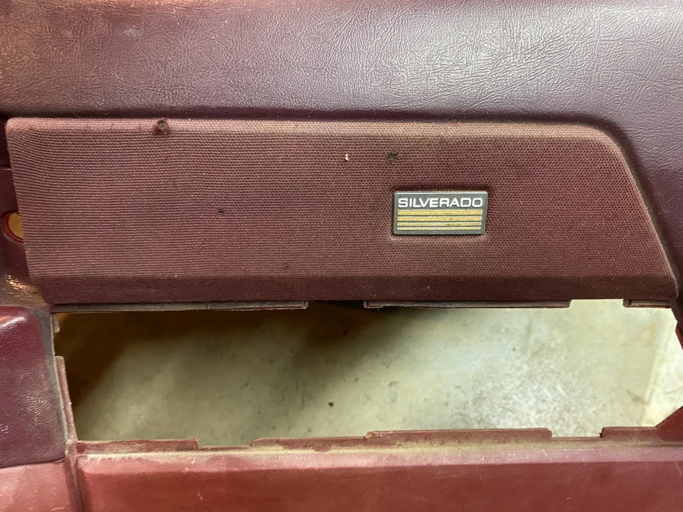 88 89 1989 CHEVROLET SILVERADO 1500 LEFT DRIVER DOOR PANEL POWER RED FAST SHIP - Image 4 of 4