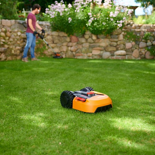 WORX WR184E S400 Landroid Robot Mower 400m Silent Mowing Auto Scheduling - Picture 2 of 4