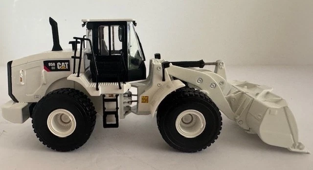 1:50 Caterpillar 950GC Wheel Loader Diecast Model In White 100-10-02 By Tonkin - Image 2 of 4