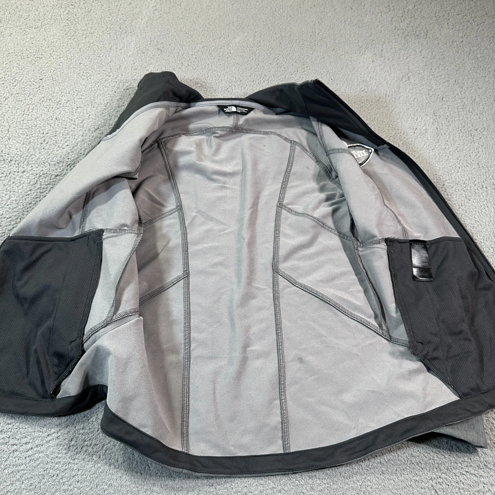 north-face full zip windwall mike logo jacket