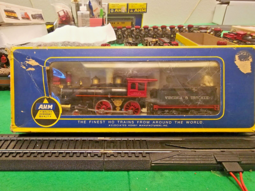 HO Scale Virginia & Truckee Reno 4-4-0 Steam Locomotive & Tender - Tested in Box